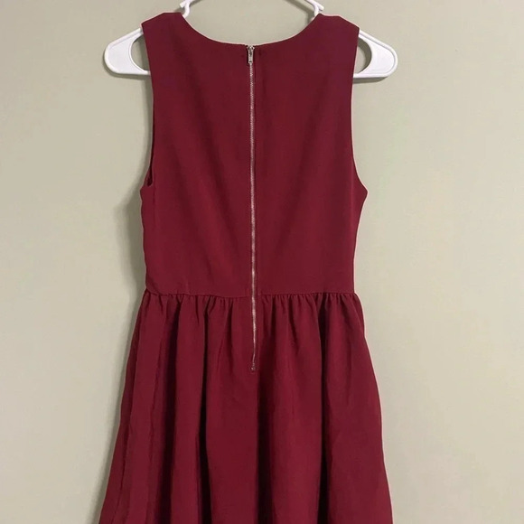 Anthropologie Everly Red Aztec Embroidered Fit & Flare Dress Size Small - Picture 3 of 7